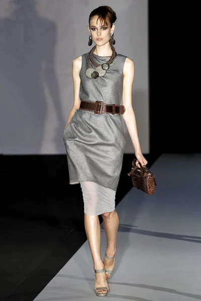 Look 3